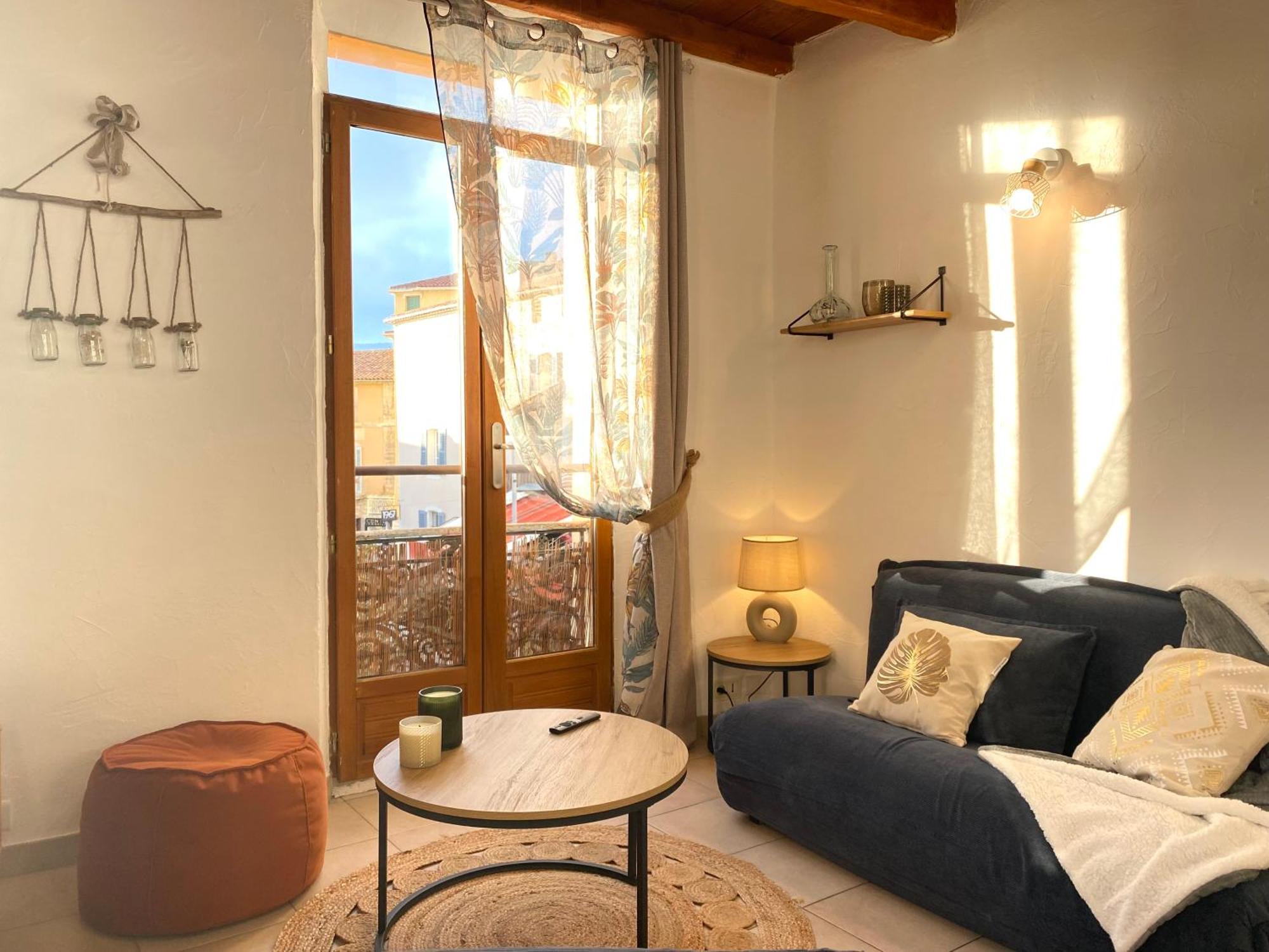 Esprit Boheme Apartment Файенс Екстериор снимка