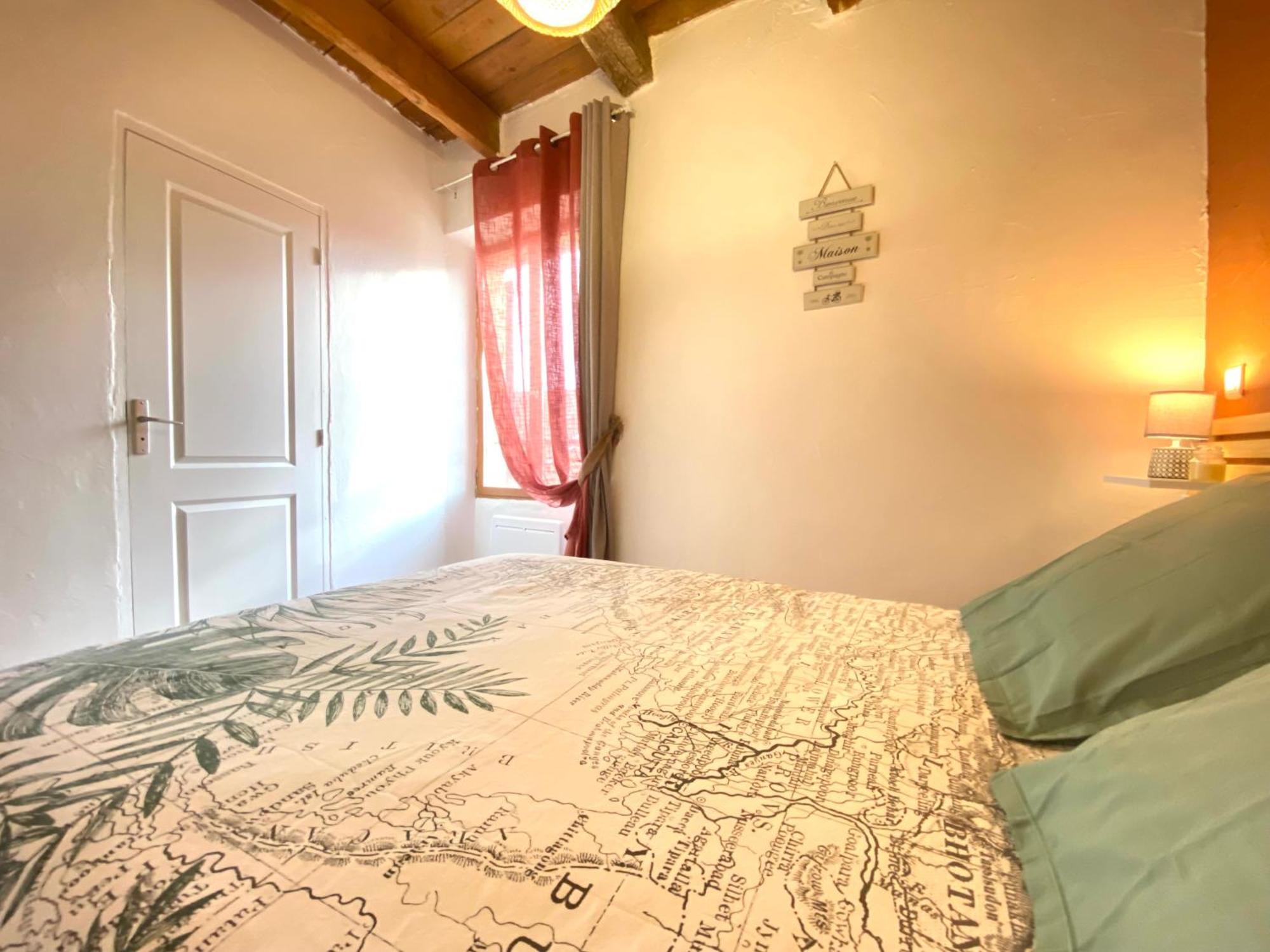 Esprit Boheme Apartment Файенс Екстериор снимка